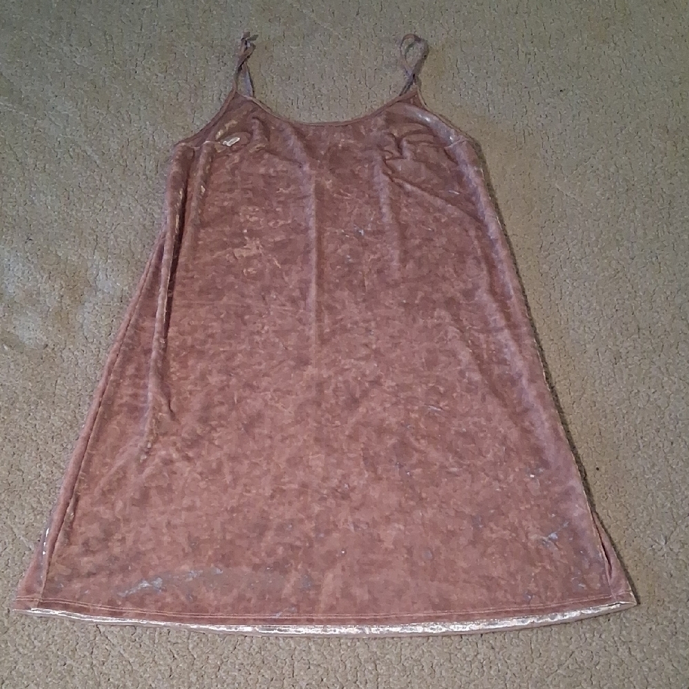 Victoria's Secret Velvet Slip in Pink Metallic